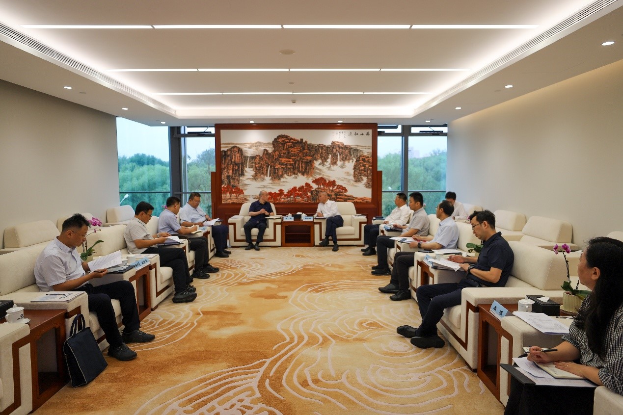 公司領(lǐng)導(dǎo)與山西省發(fā)展改革委領(lǐng)導(dǎo)座談交流 公司領(lǐng)導(dǎo)與山西省發(fā)展改革委領(lǐng)導(dǎo)座談交流